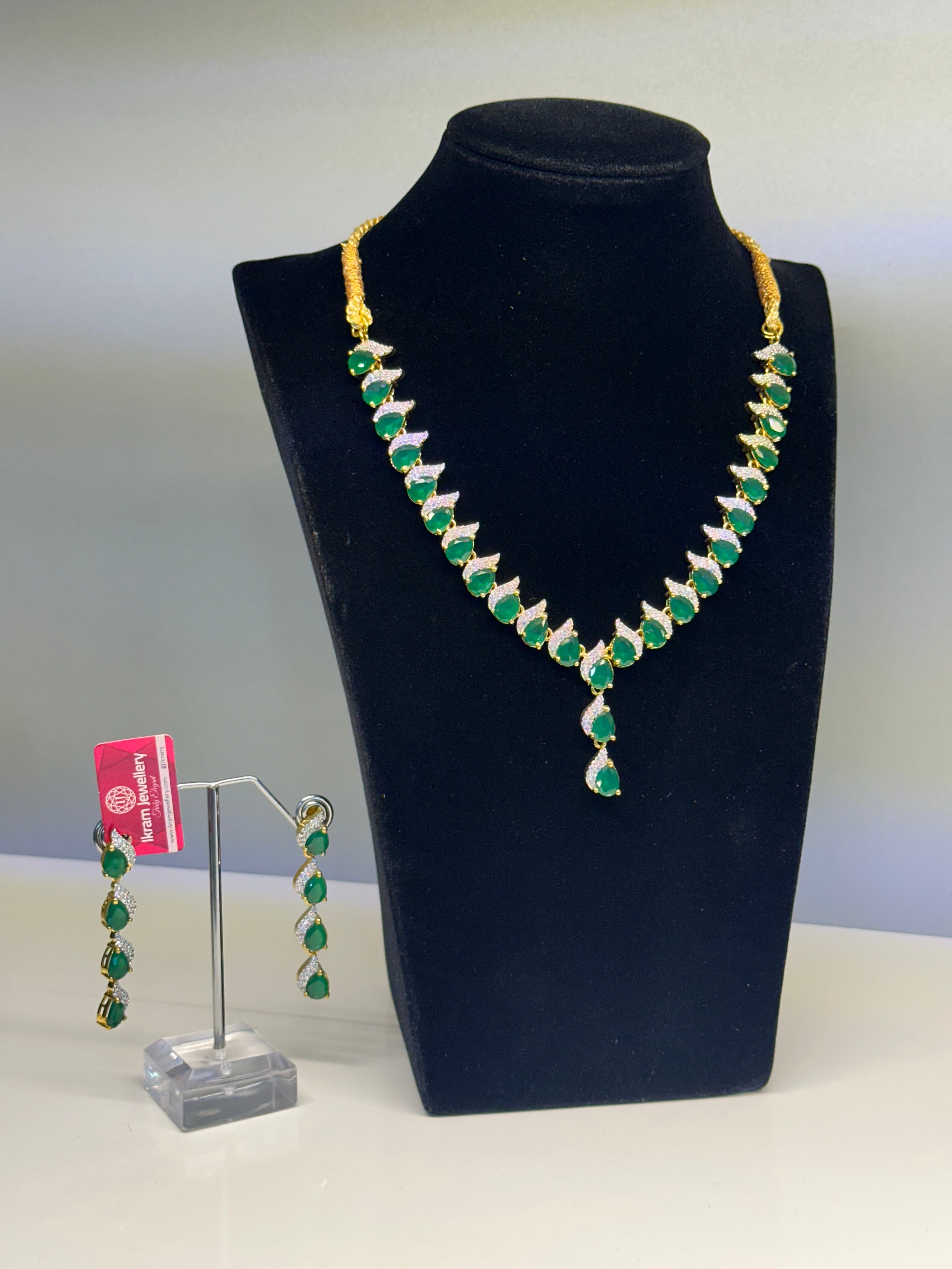 EMERALD ELEGANCE SET