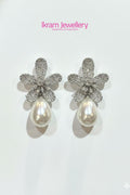 LILY EARRING
