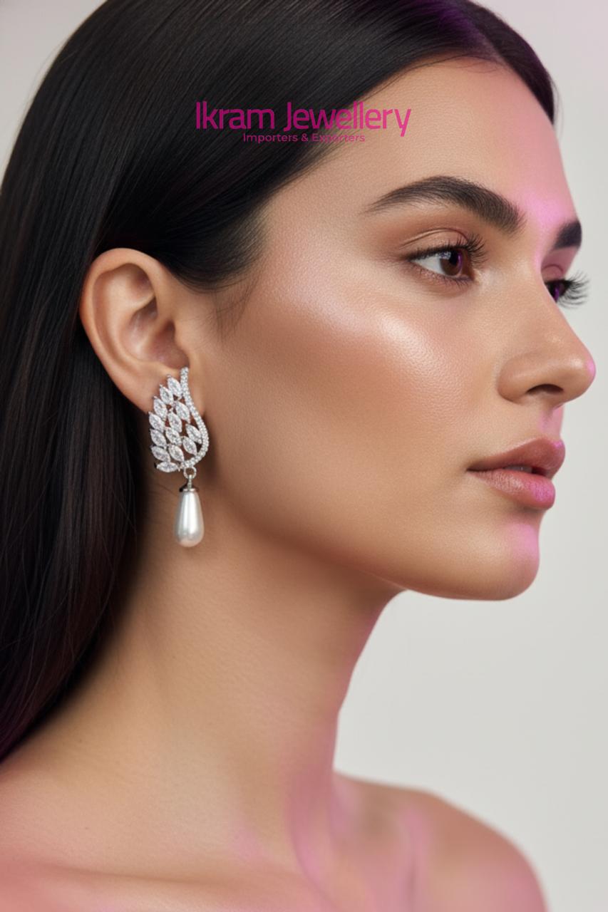 HAZEL EARRING