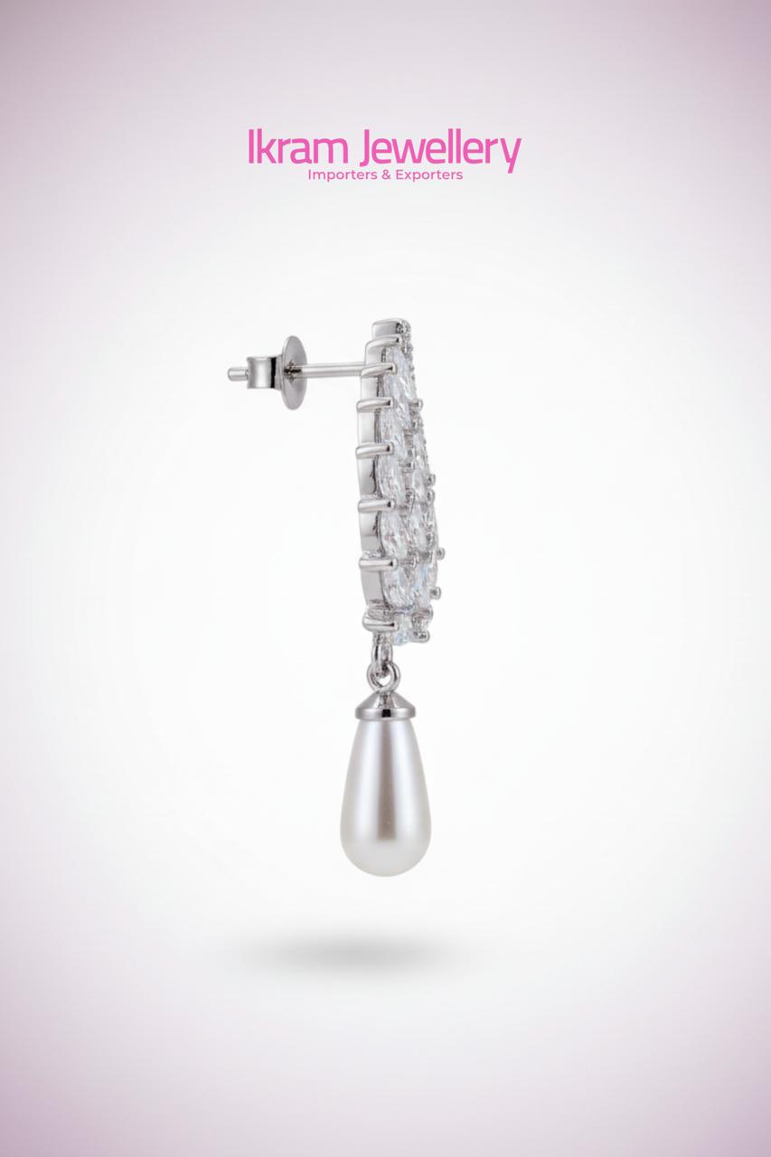 HAZEL EARRING