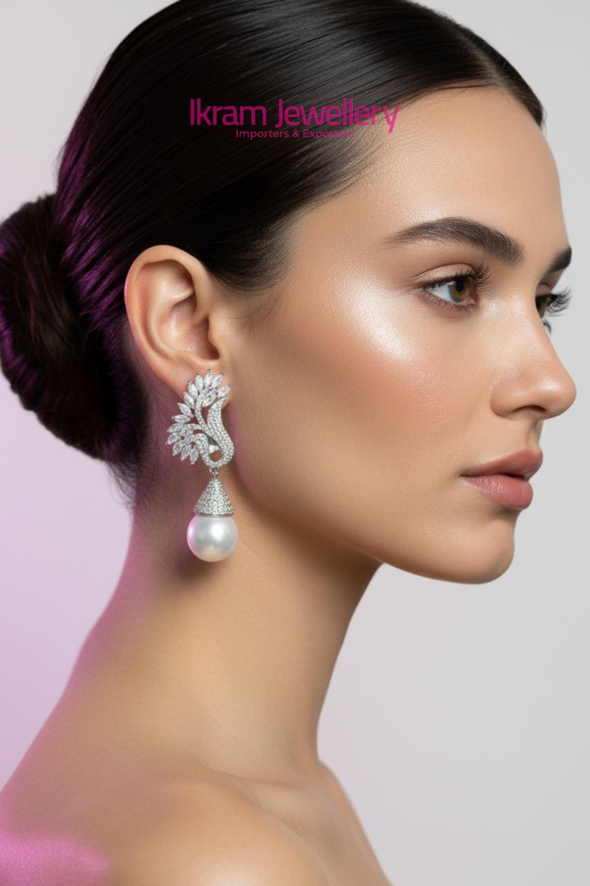 ELLA EARRING