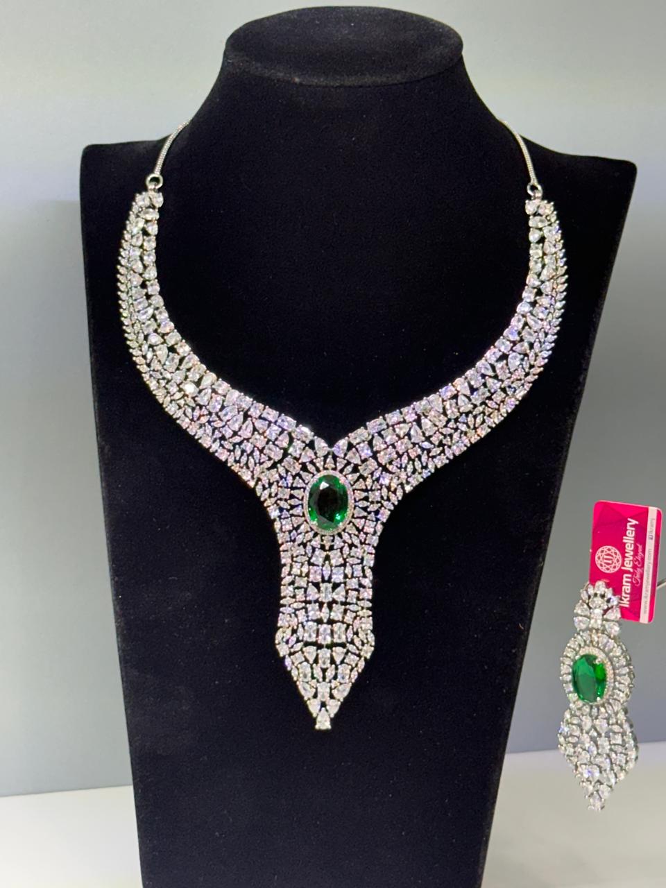 SHANAYA SET