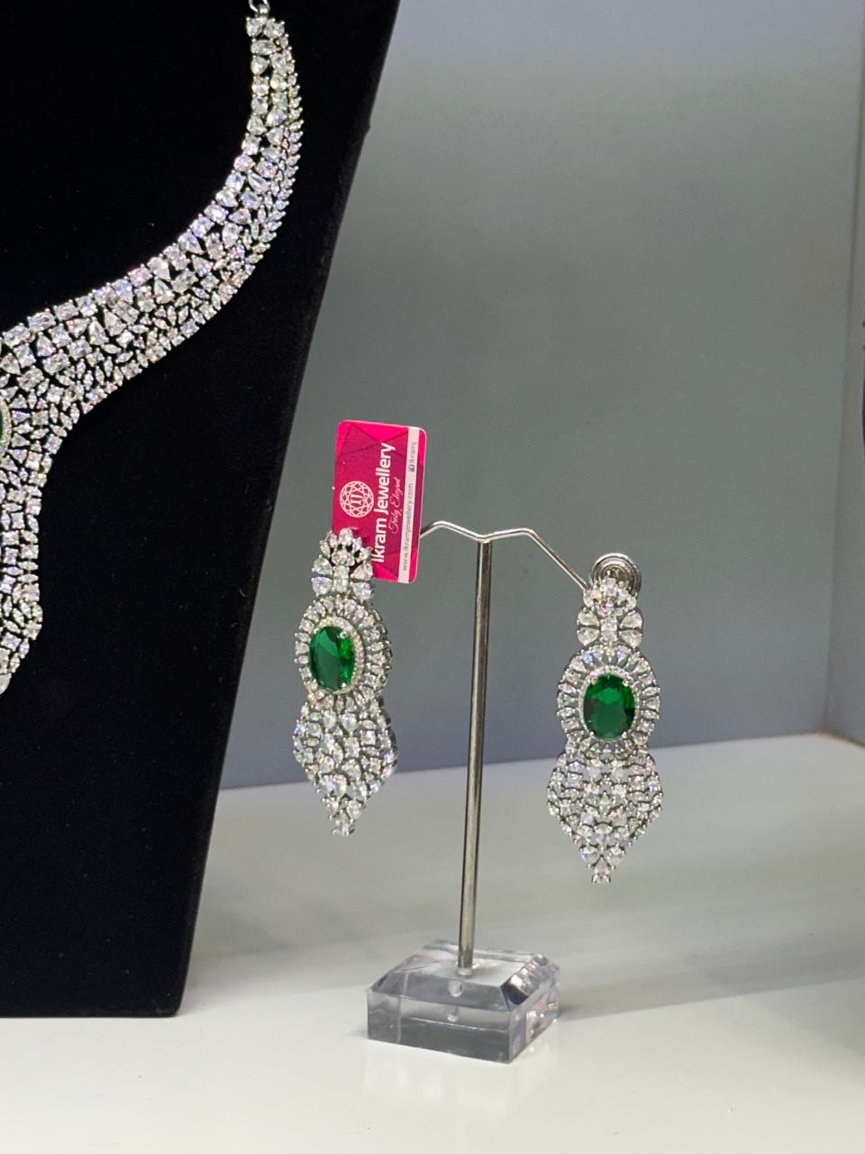 SHANAYA SET