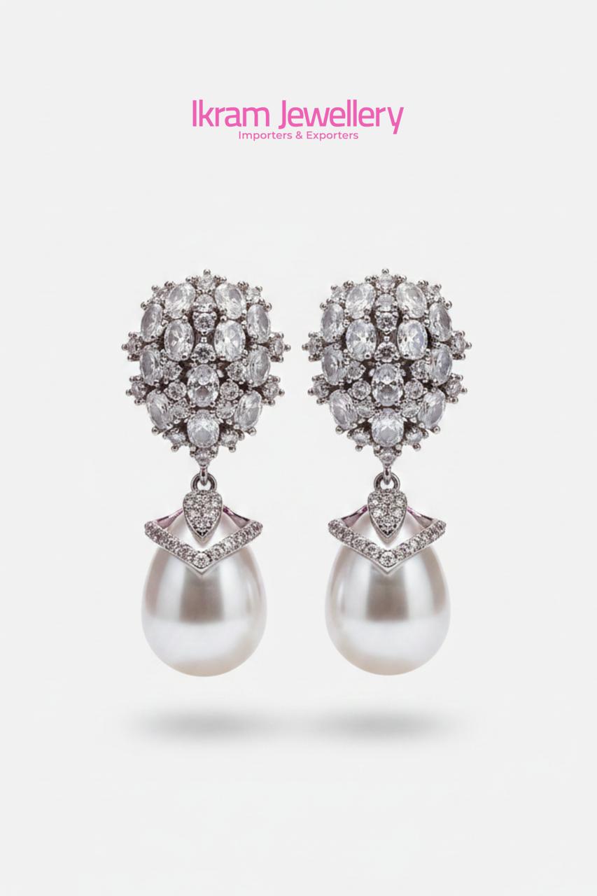 OPAL EARRING